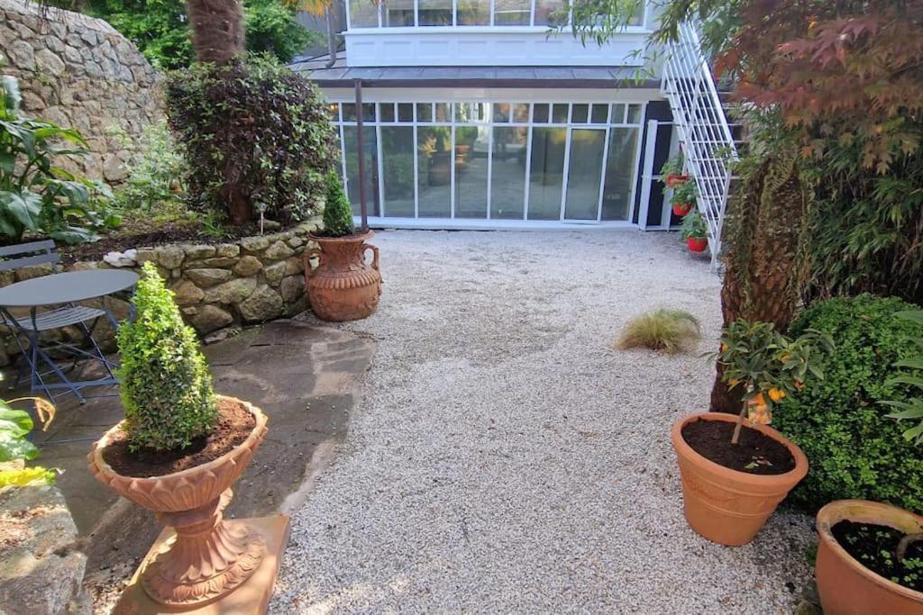 Hideaway Garden Paradise Apartamento